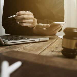 Avoid these 7 mistakes when choosing an injury lawyer